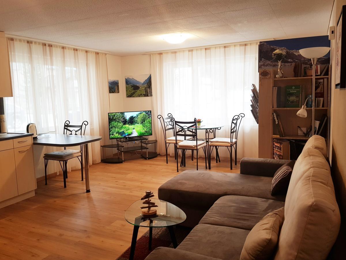 Casa Mila Leilighet Muotathal Eksteriør bilde